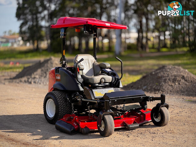 Toro Groundsmaster 7210 Zero Turn Lawn Equipment