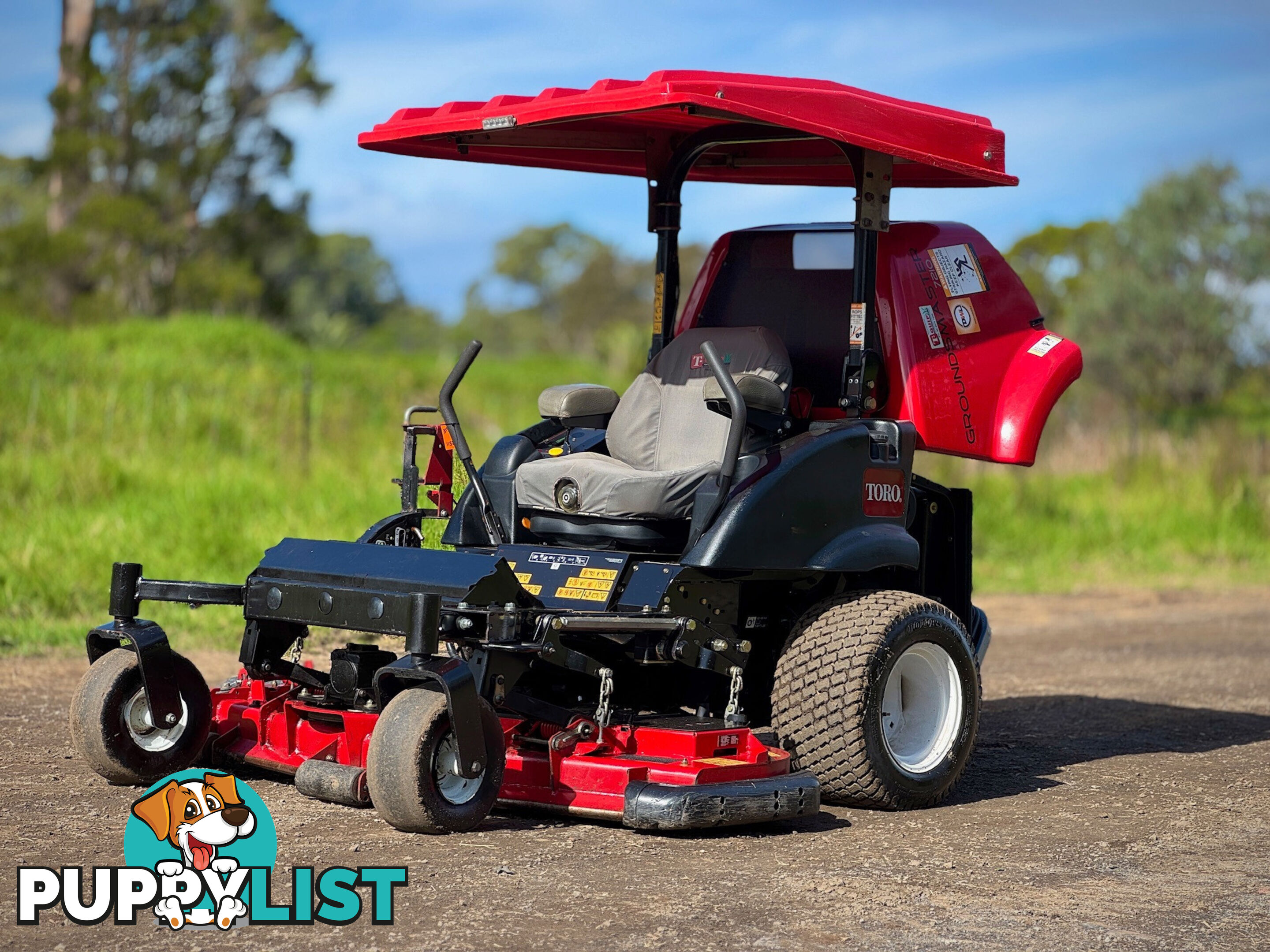 Toro Groundsmaster 7210 Zero Turn Lawn Equipment