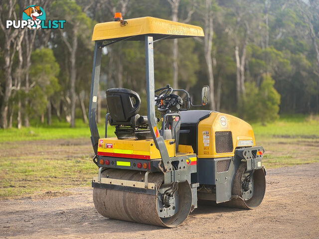 Dynapac CC1200 Vibrating Roller Roller/Compacting