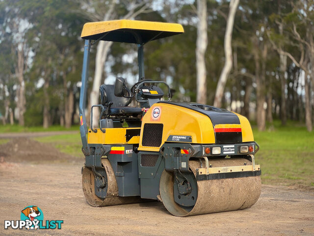 Dynapac CC1200 Vibrating Roller Roller/Compacting