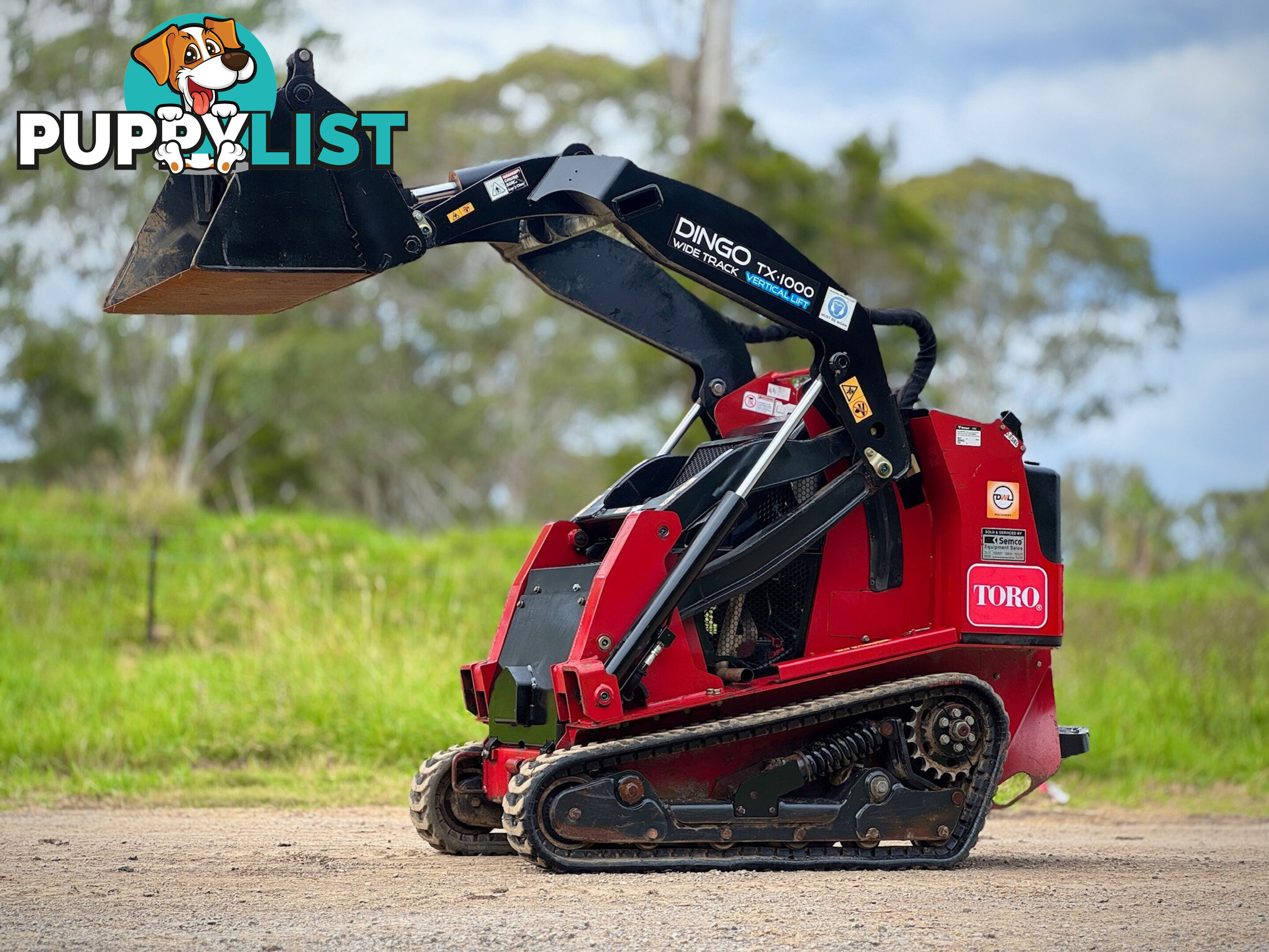 Toro TX1000 Skid Steer Loader