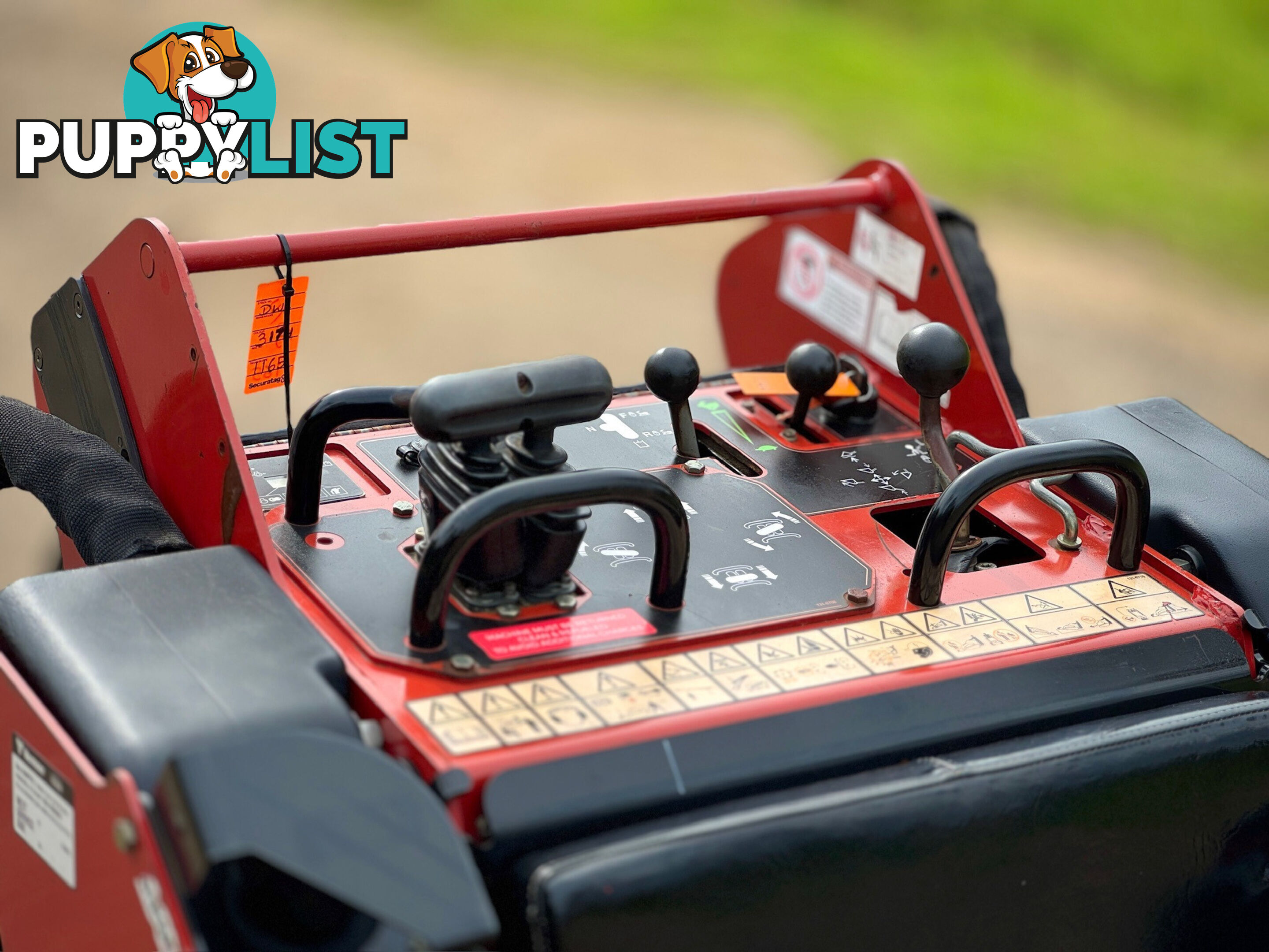 Toro TX1000 Skid Steer Loader