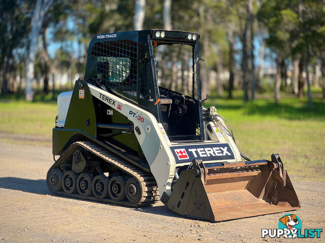 Terex PT30 Skid Steer Loader
