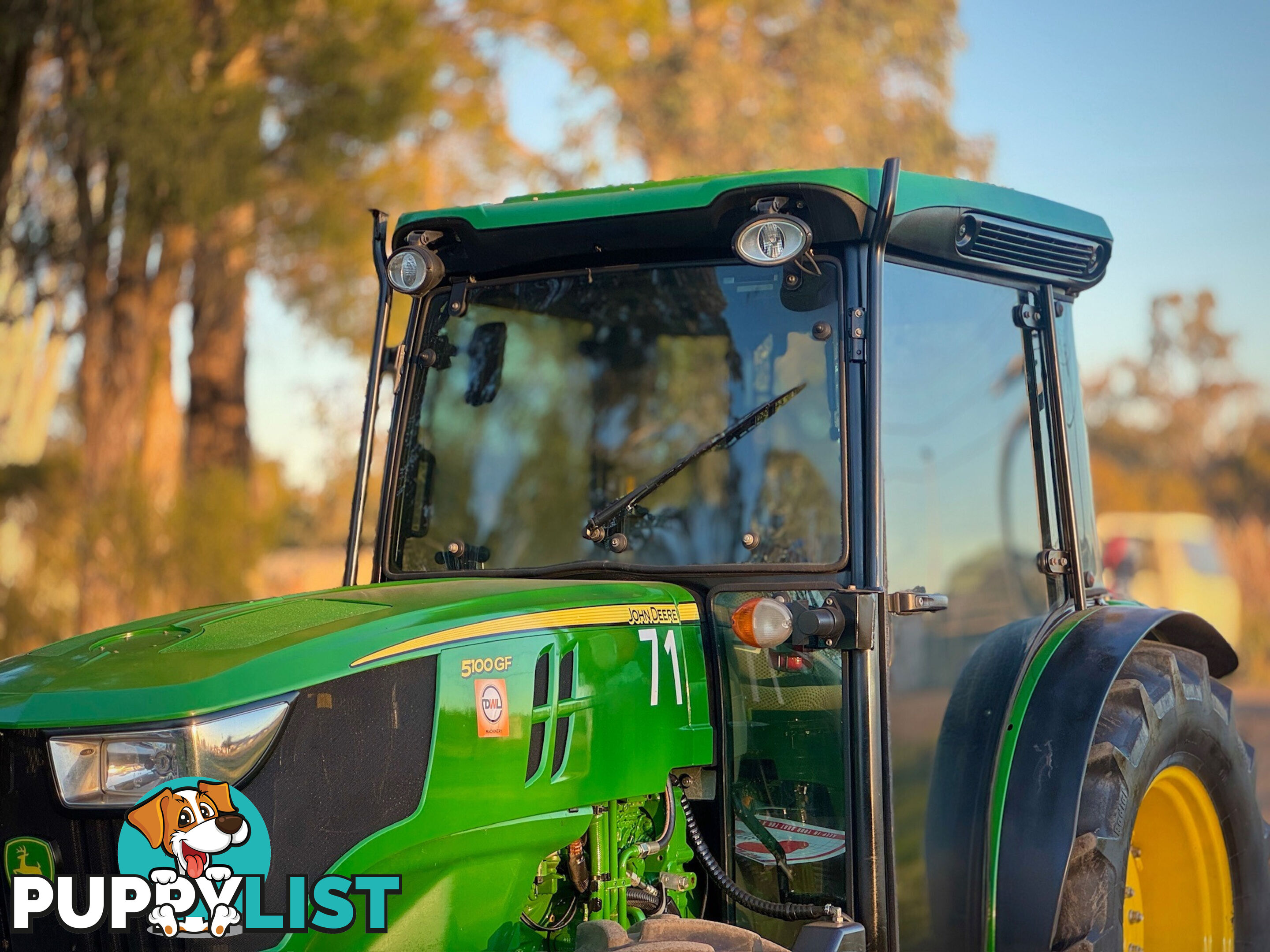 John Deere 5100 FWA/4WD Tractor