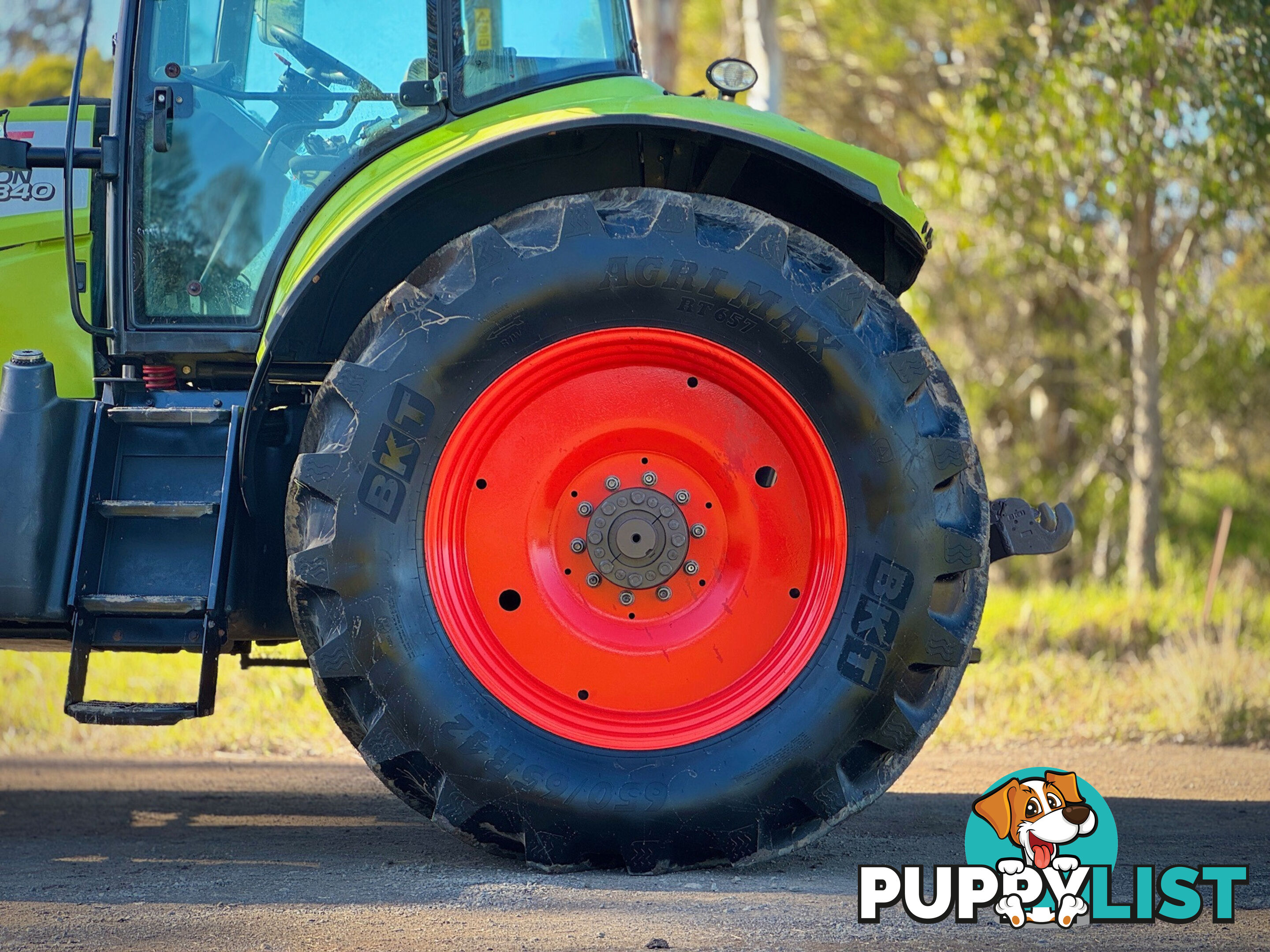 Claas Axion 840 FWA/4WD Tractor
