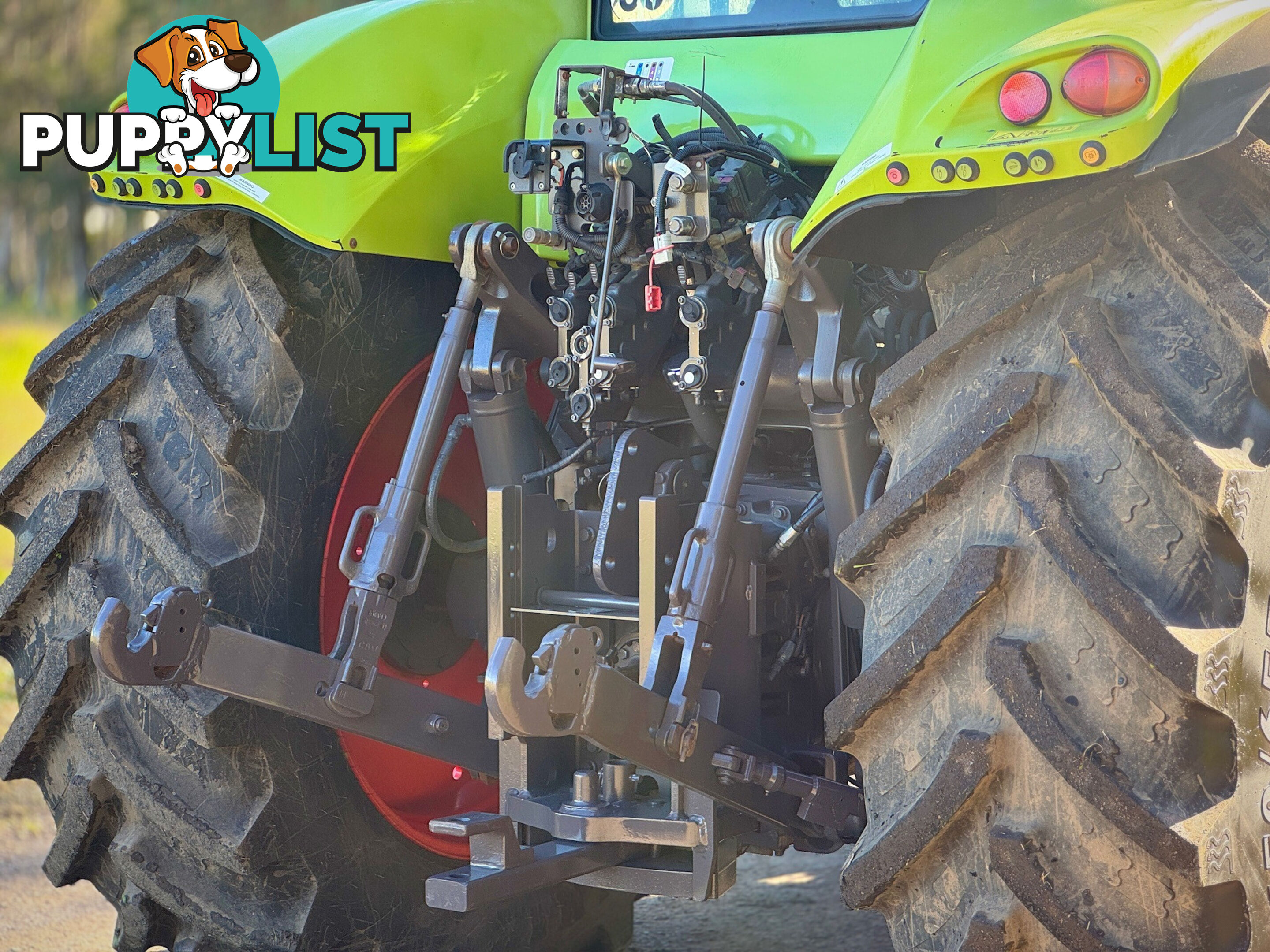Claas Axion 840 FWA/4WD Tractor