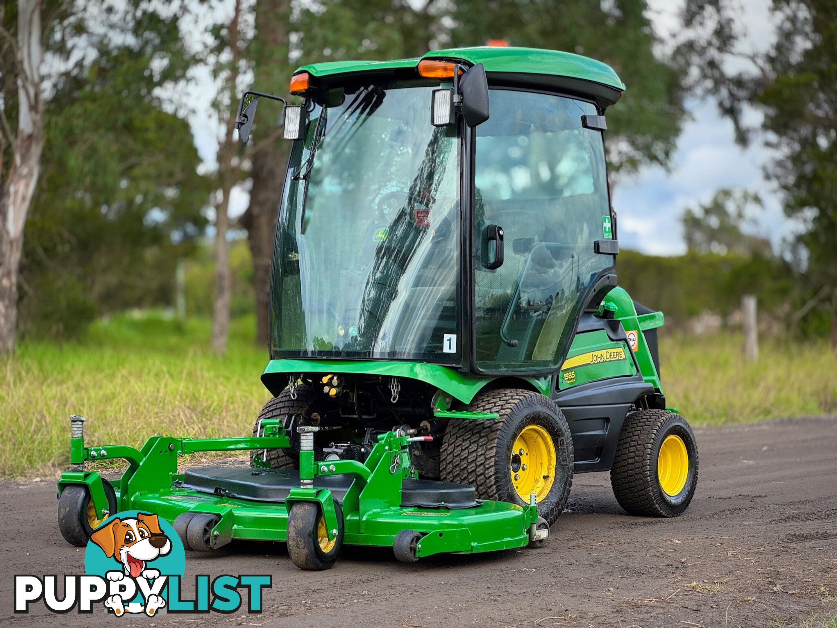 John Deere 1585 Front Deck Lawn Equipment