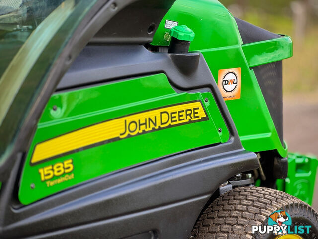 John Deere 1585 Front Deck Lawn Equipment