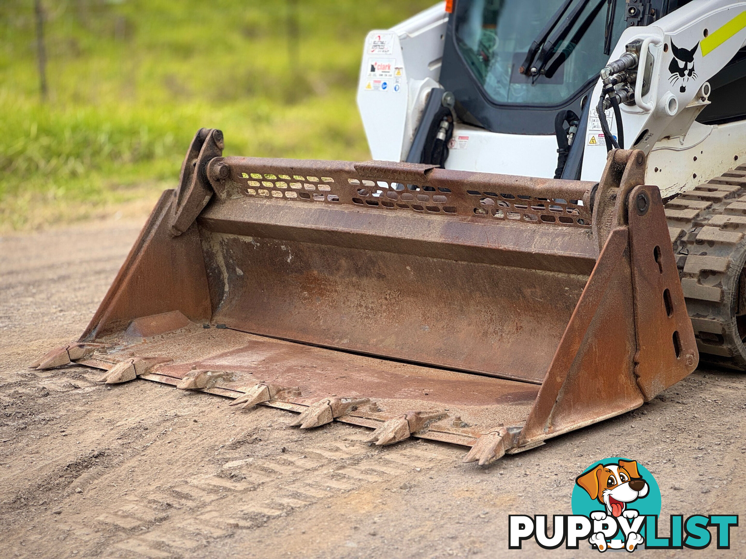 Bobcat T595 Skid Steer Loader