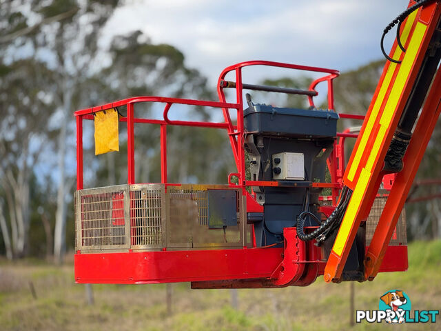 JLG 800AJ Boom Lift Access &amp; Height Safety