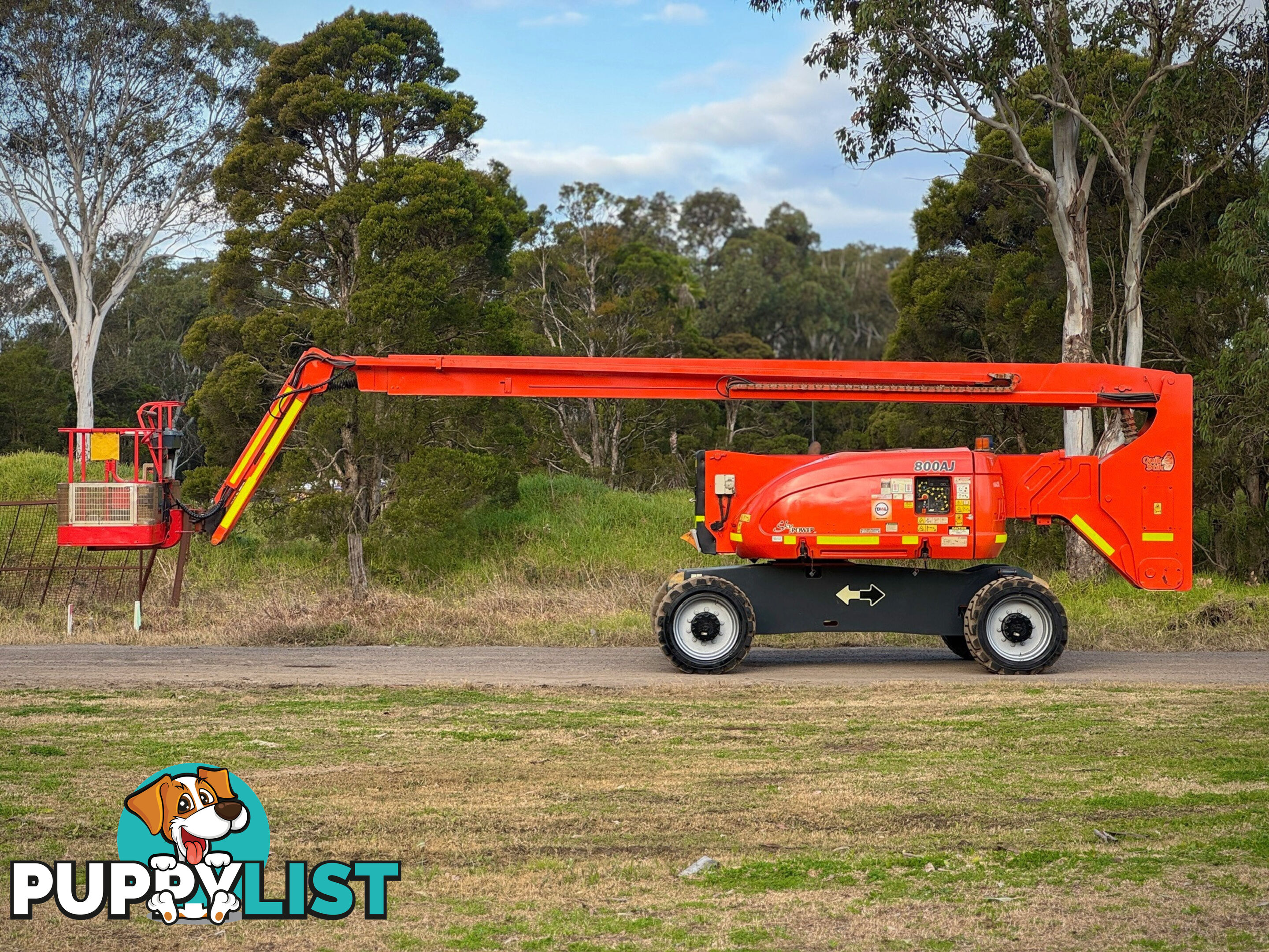JLG 800AJ Boom Lift Access &amp; Height Safety