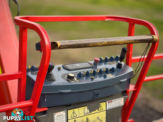 JLG 800AJ Boom Lift Access &amp; Height Safety