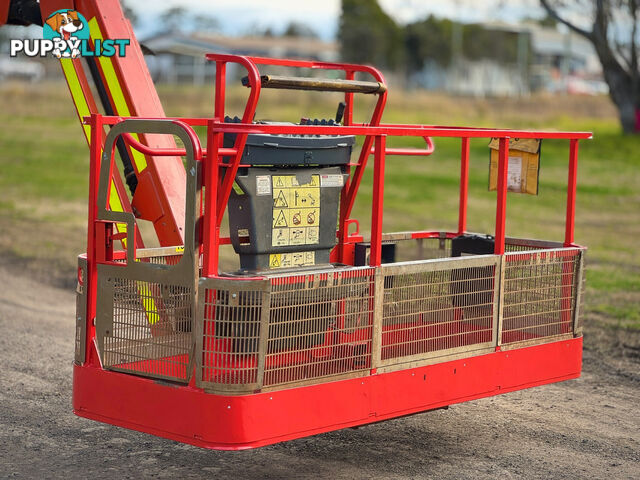 JLG 800AJ Boom Lift Access &amp; Height Safety