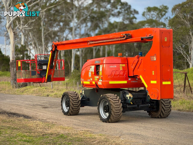 JLG 800AJ Boom Lift Access &amp; Height Safety