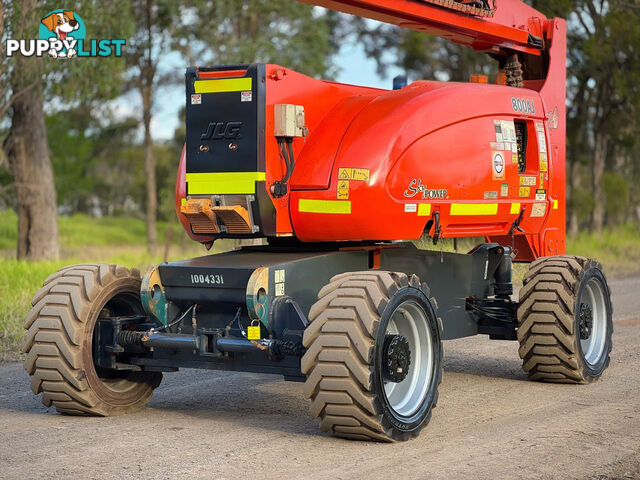 JLG 800AJ Boom Lift Access &amp; Height Safety