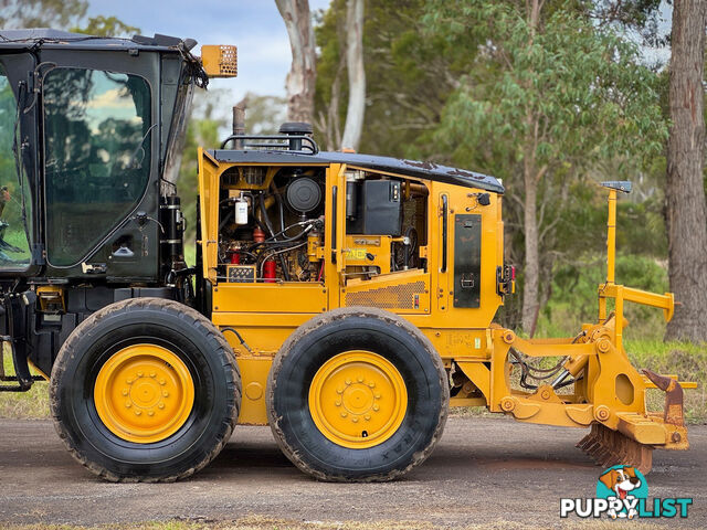 Caterpillar 120M Artic Grader Grader