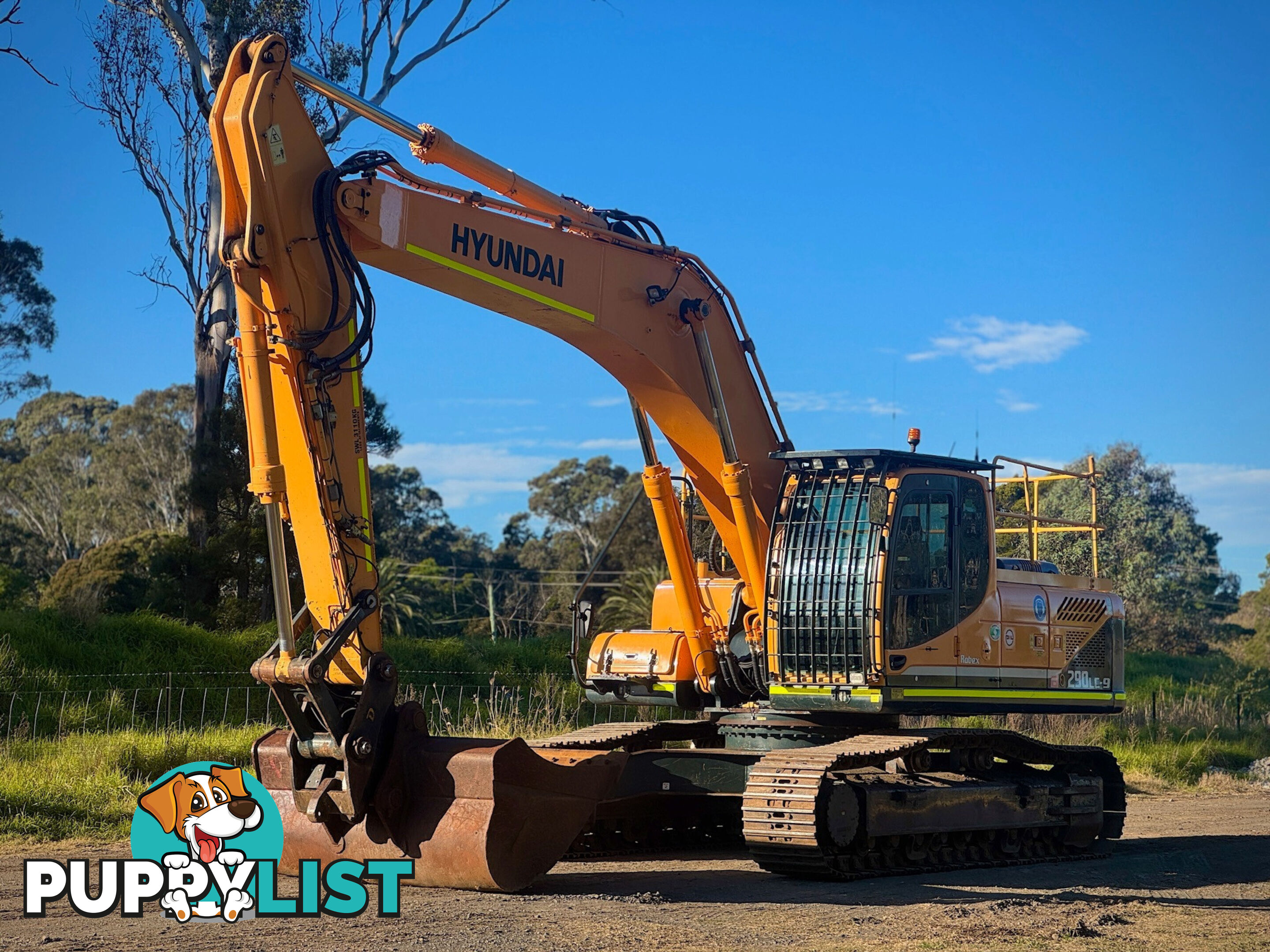 Hyundai R290 Tracked-Excav Excavator