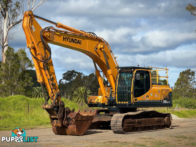 Hyundai R290 Tracked-Excav Excavator