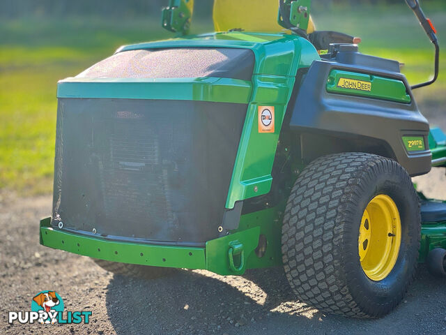 John Deere 997 Zero Turn Lawn Equipment