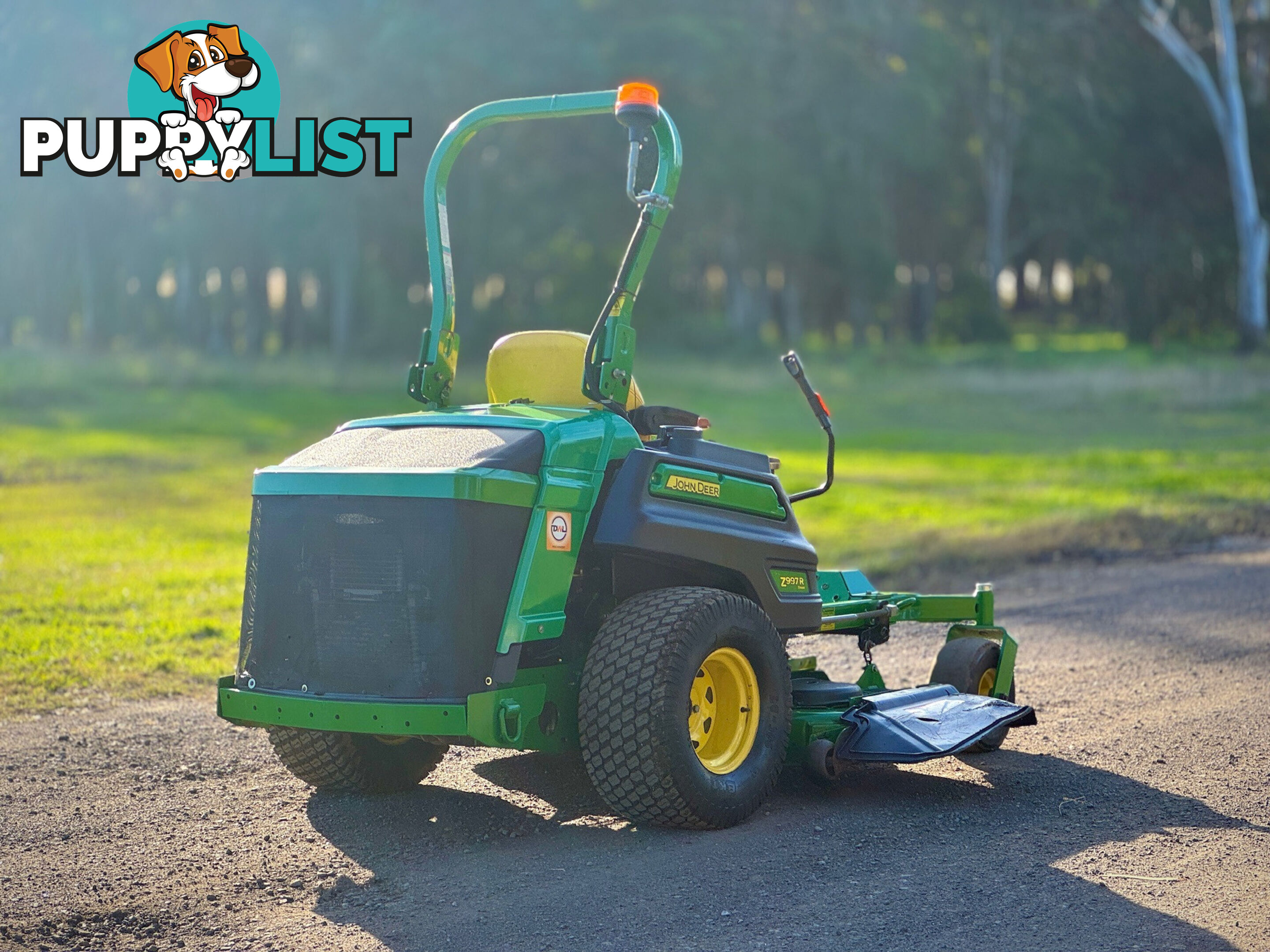 John Deere 997 Zero Turn Lawn Equipment