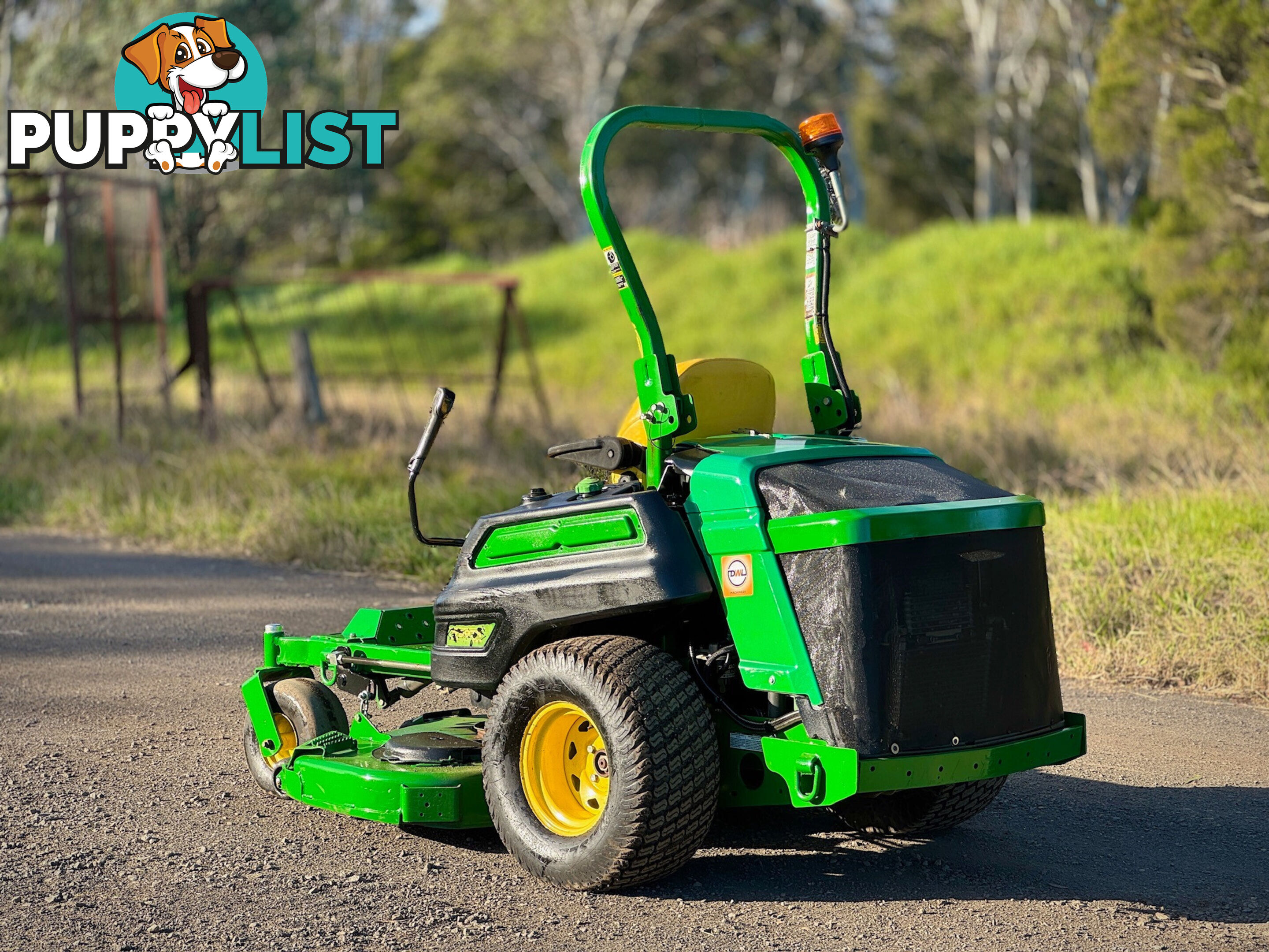 John Deere 997 Zero Turn Lawn Equipment