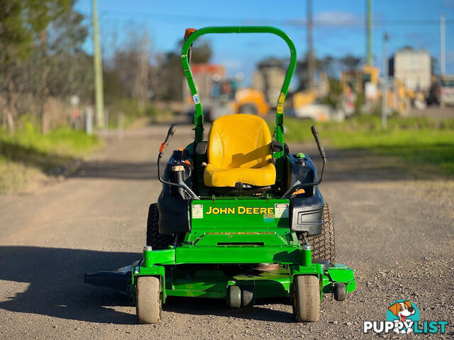 John Deere 997 Zero Turn Lawn Equipment