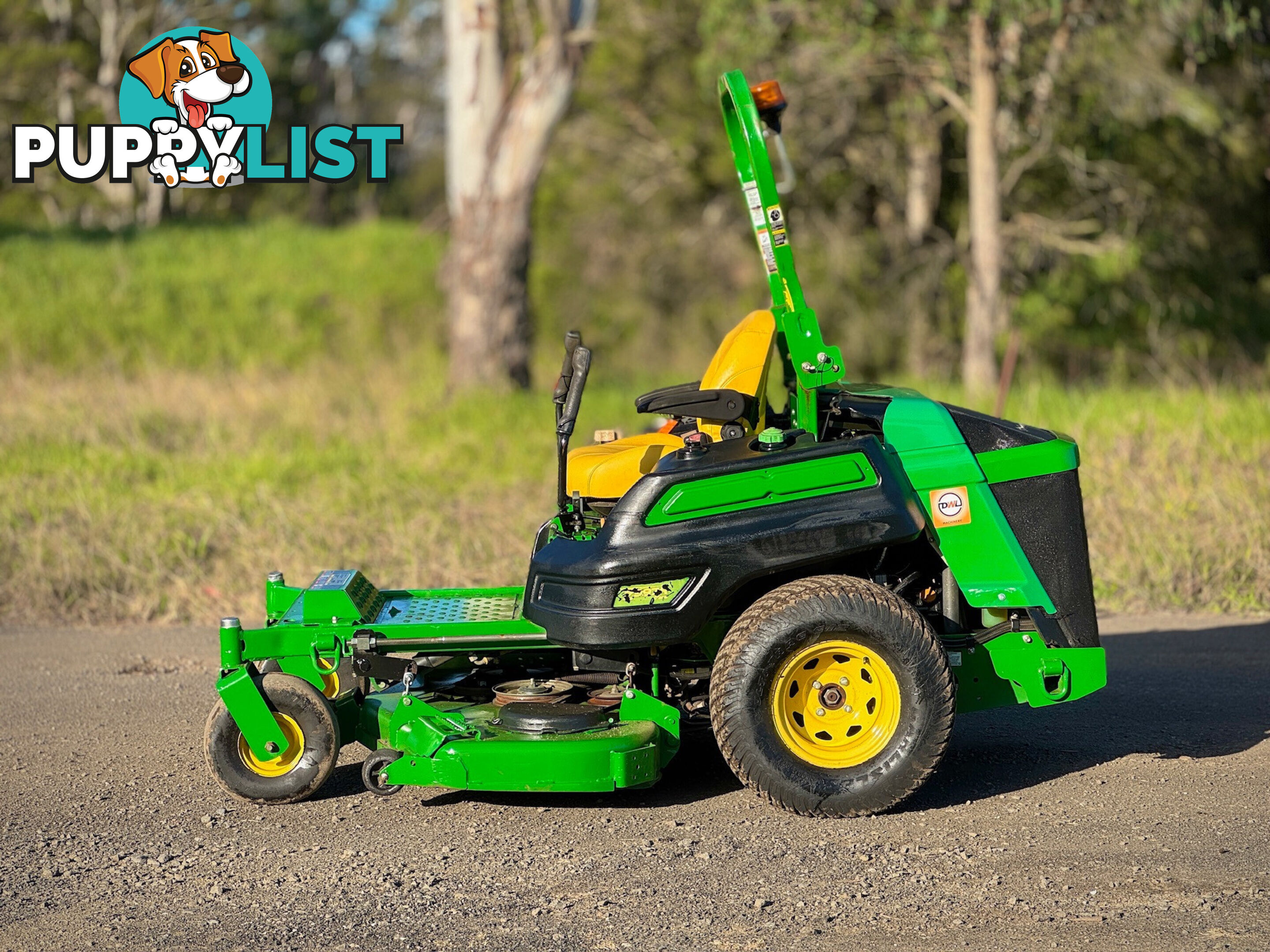 John Deere 997 Zero Turn Lawn Equipment