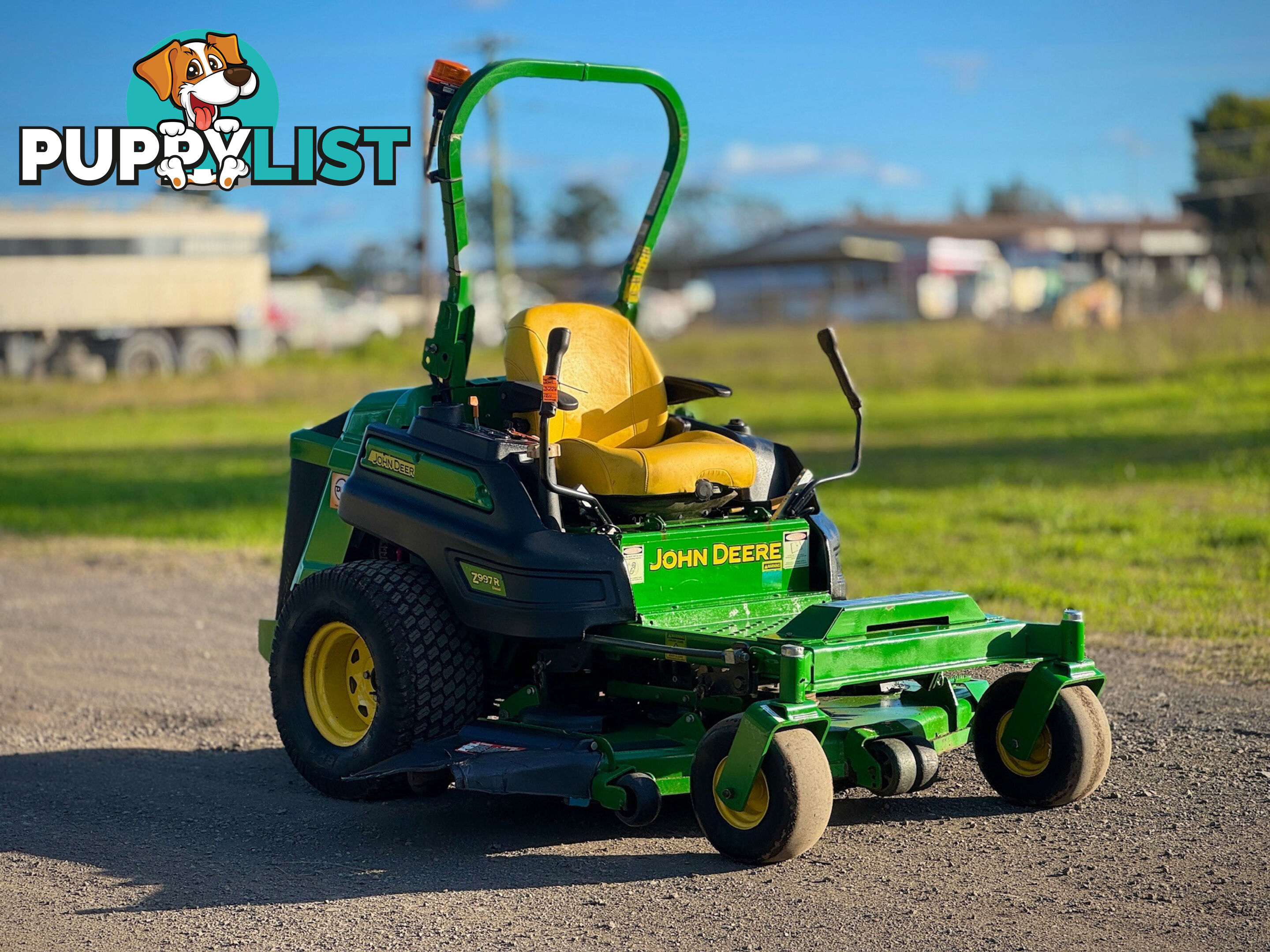 John Deere 997 Zero Turn Lawn Equipment