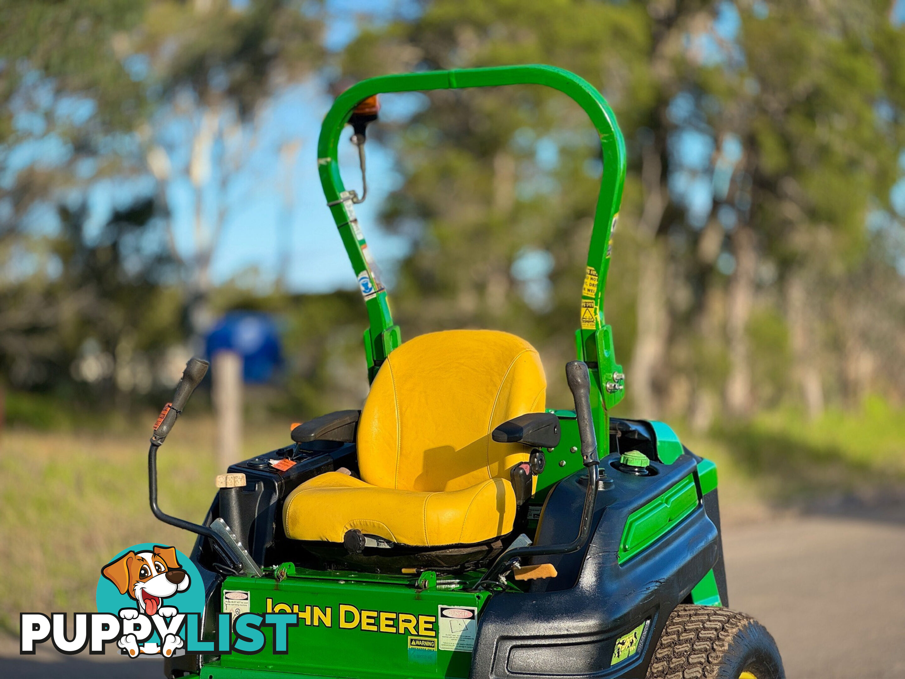John Deere 997 Zero Turn Lawn Equipment