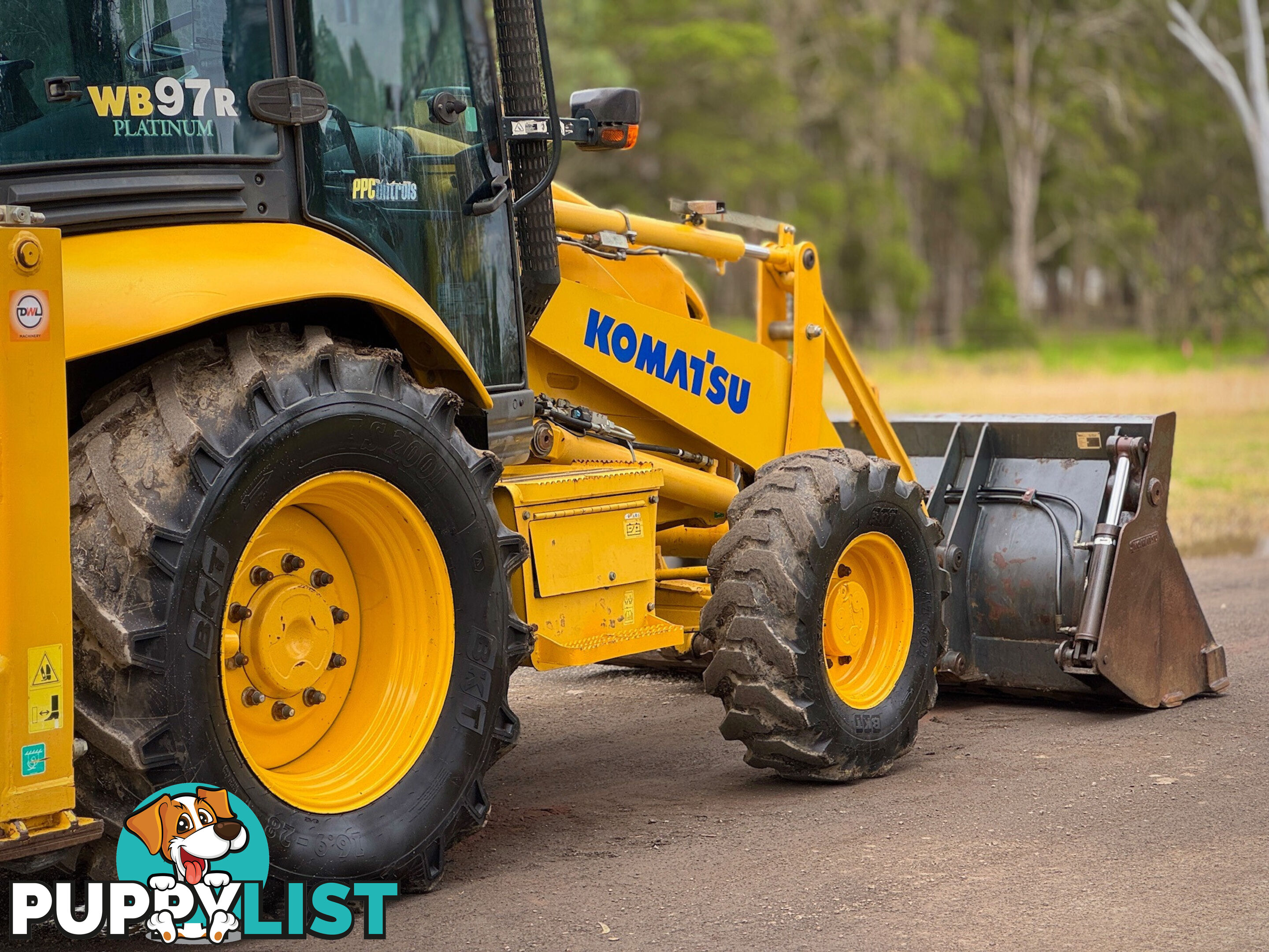 Komatsu WB97 Backhoe Loader Loader