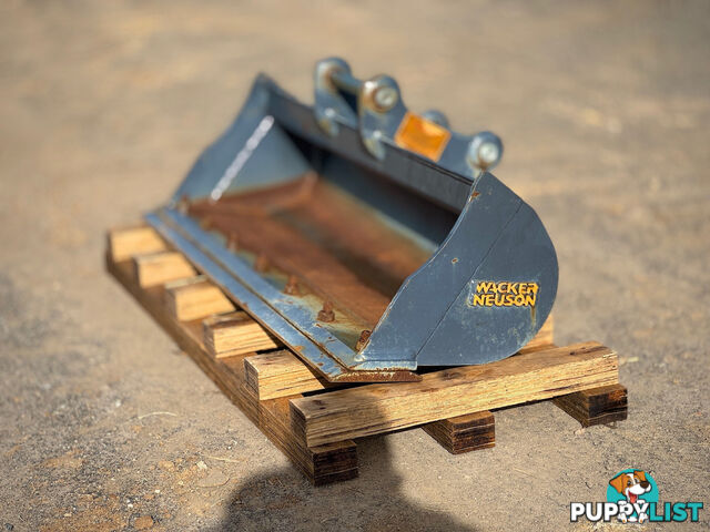 Wacker Neuson 1000mm Mud Bucket Bucket-GP Attachments