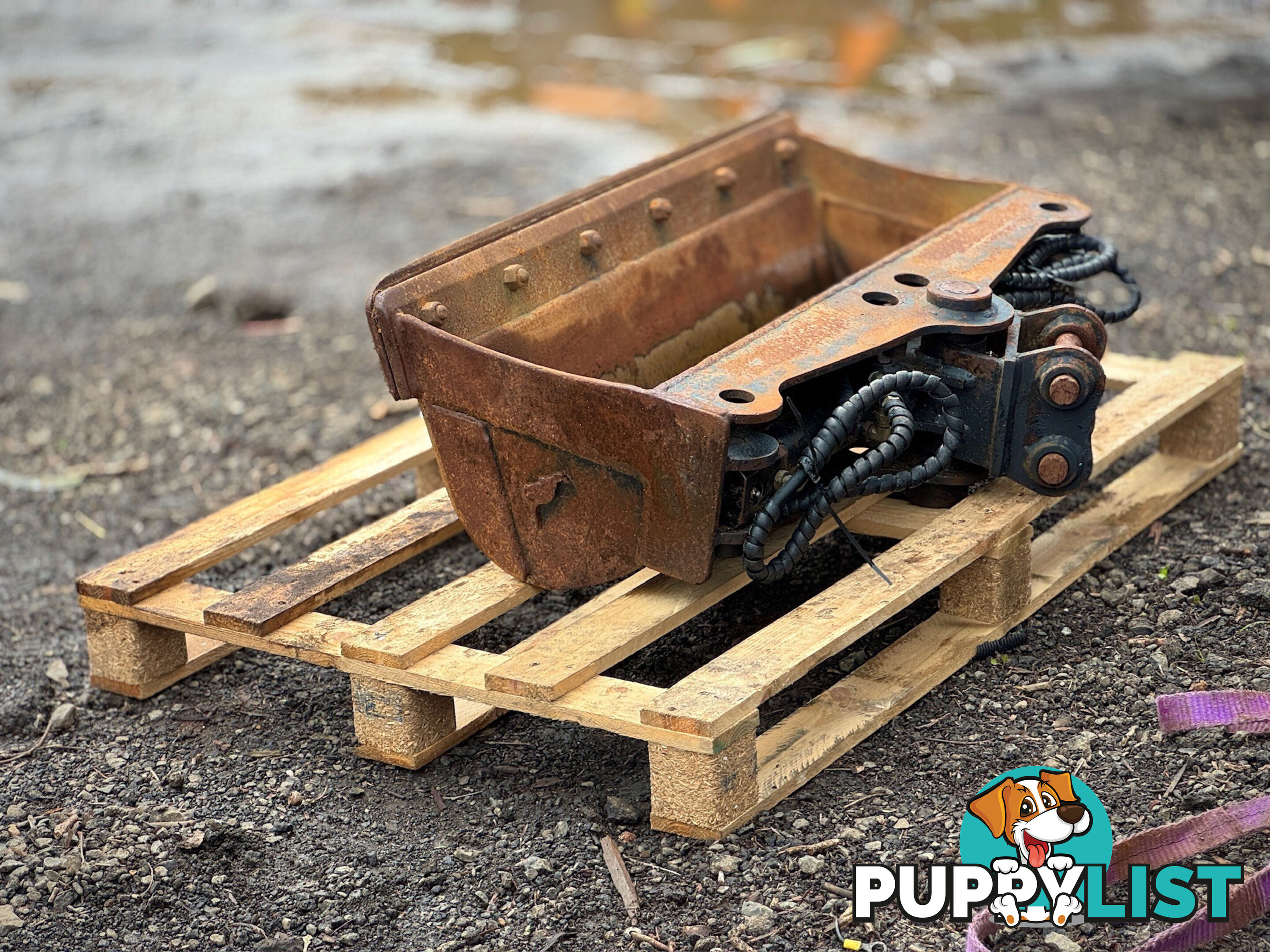 Roo 900mm Hydraulic Tilting Mud Bucket Bucket-GP Attachments