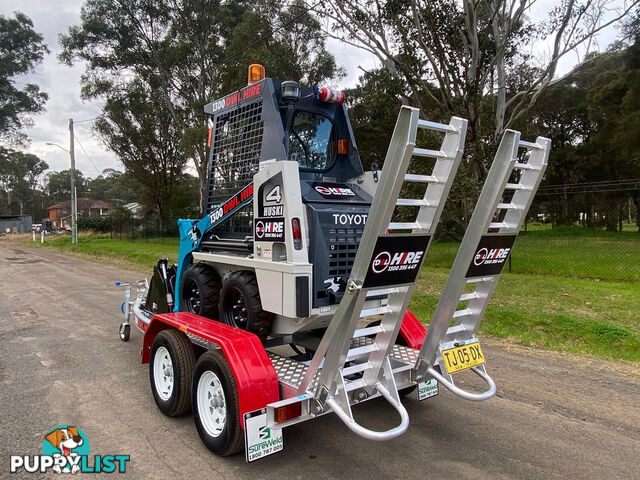 Toyota 4-SDK4 Huski Skid Steer Loader