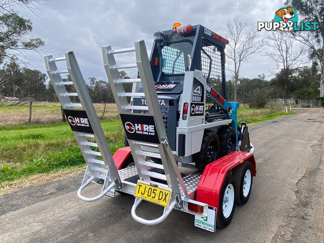 Toyota 4-SDK4 Huski Skid Steer Loader