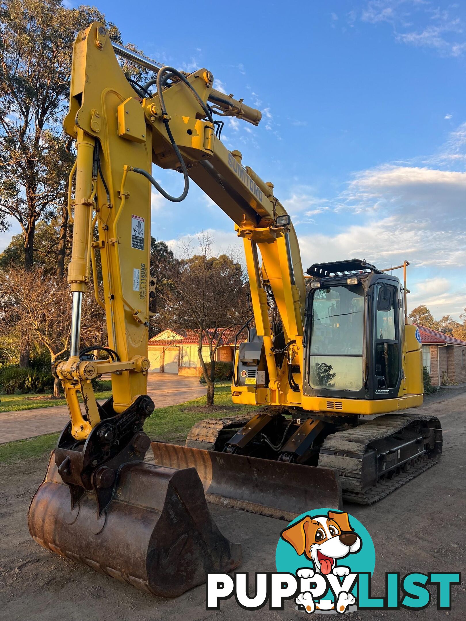 Sumitomo SH145 Tracked-Excav Excavator