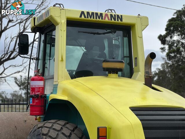 Ammann ASC110 Vibrating Roller Roller/Compacting