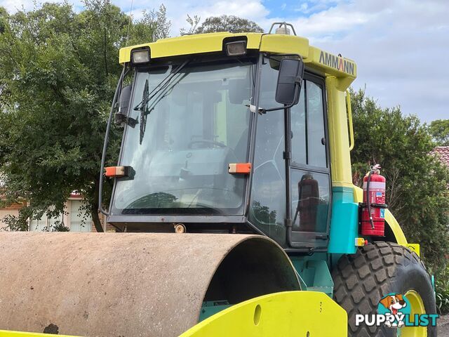 Ammann ASC110 Vibrating Roller Roller/Compacting