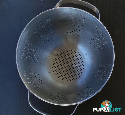 2 Stainless Steel Colanders