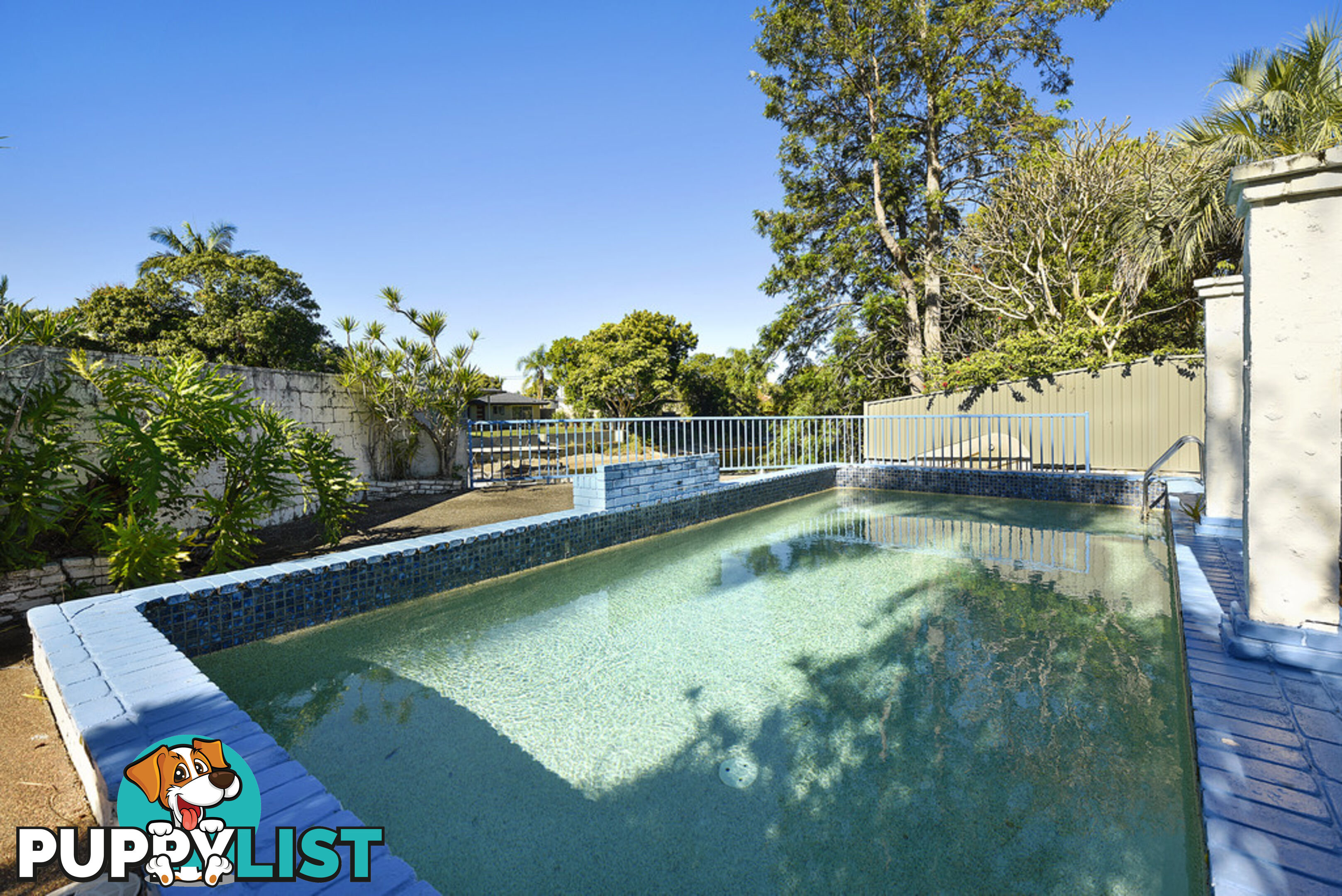 70 T E Peters Drive BROADBEACH WATERS QLD 4218