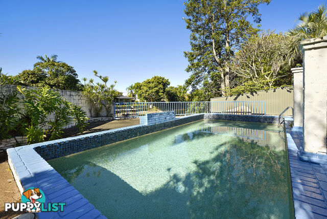 70 T E Peters Drive BROADBEACH WATERS QLD 4218