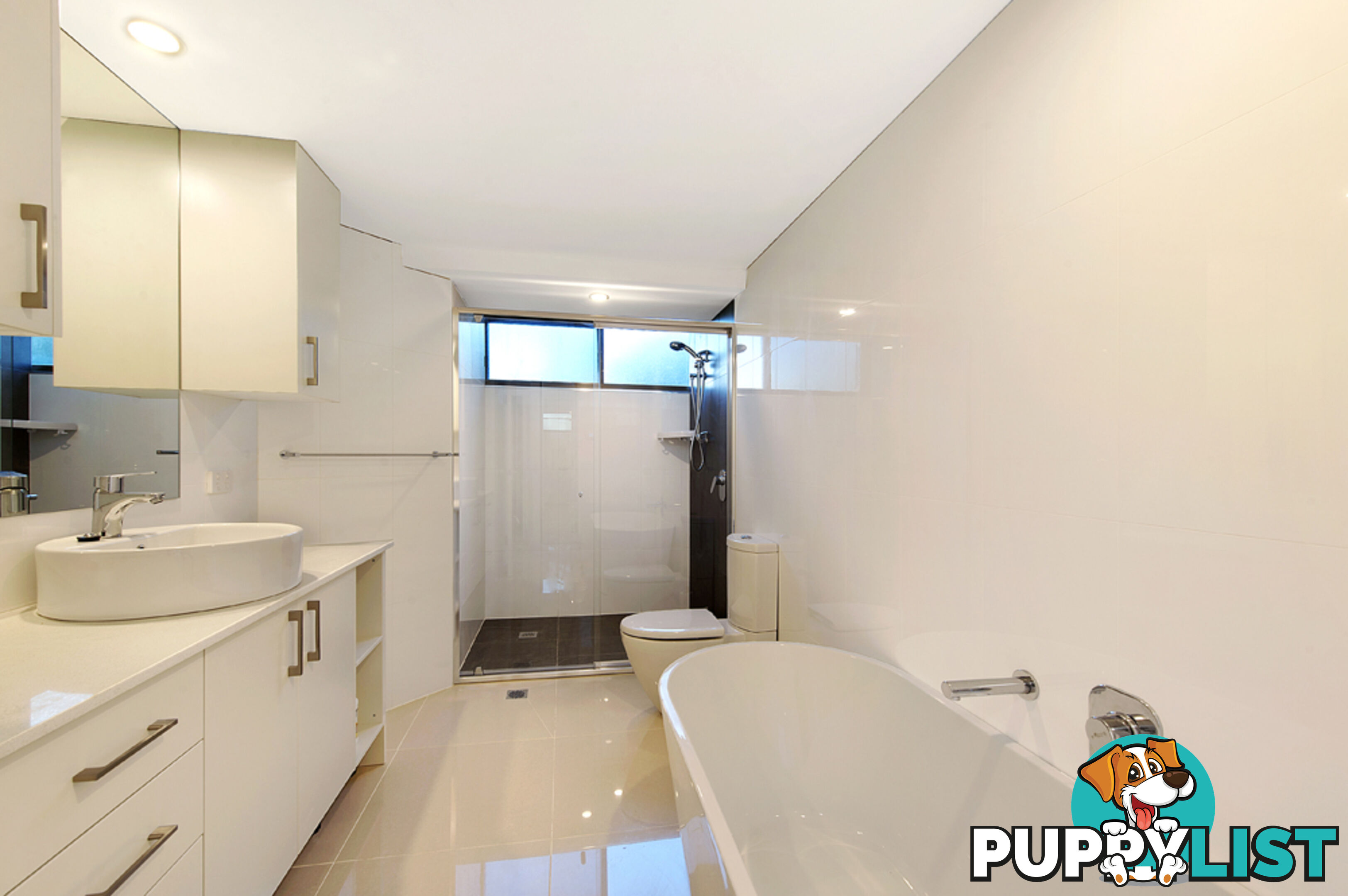 37 Monaco Street SURFERS PARADISE QLD 4217