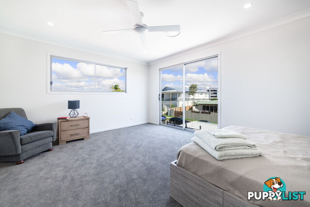 2/15 Matina Street BIGGERA WATERS QLD 4216