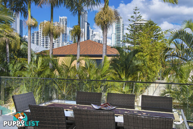 1/28 Blondell Avenue SURFERS PARADISE QLD 4217