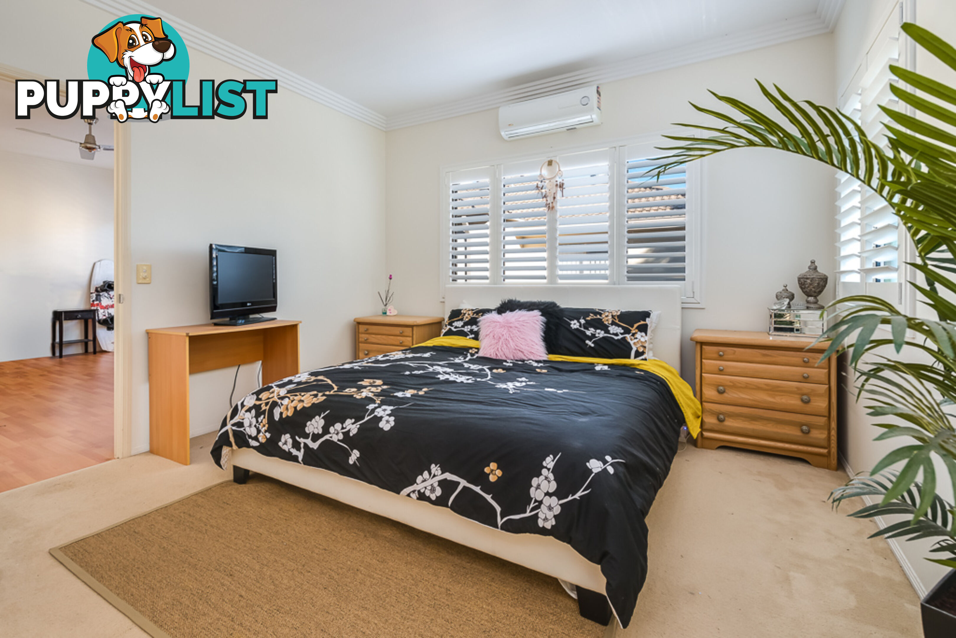 1/56 Bayview Street RUNAWAY BAY QLD 4216