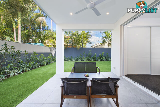 2/28 Blondell Avenue SURFERS PARADISE QLD 4217