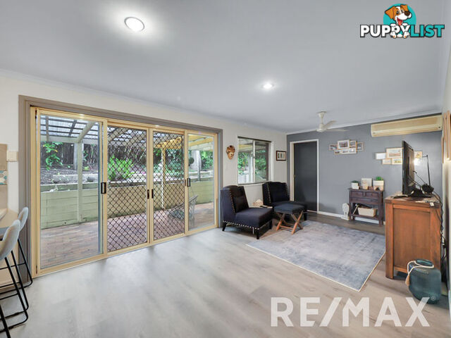 10 Phoenix Court EATONS HILL QLD 4037