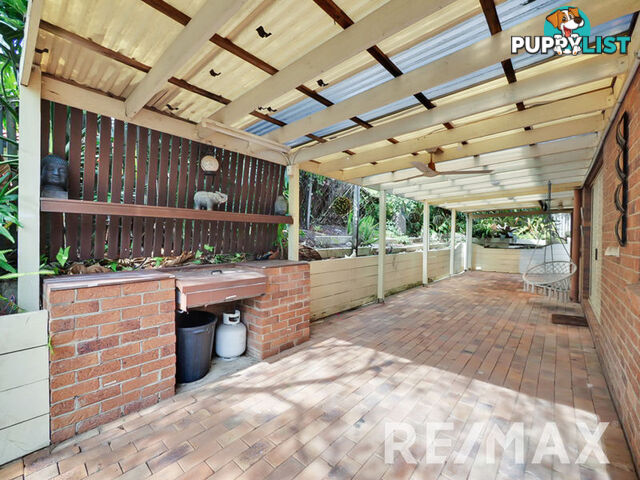 10 Phoenix Court EATONS HILL QLD 4037