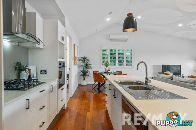 27 Brigadoon Crescent EATONS HILL QLD 4037