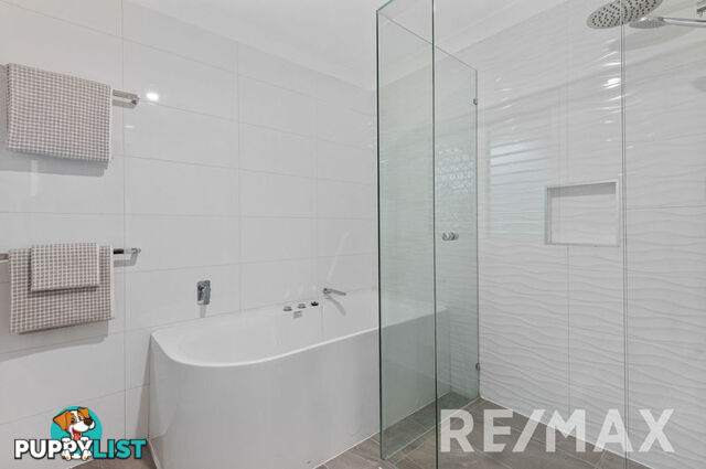 27 Brigadoon Crescent EATONS HILL QLD 4037