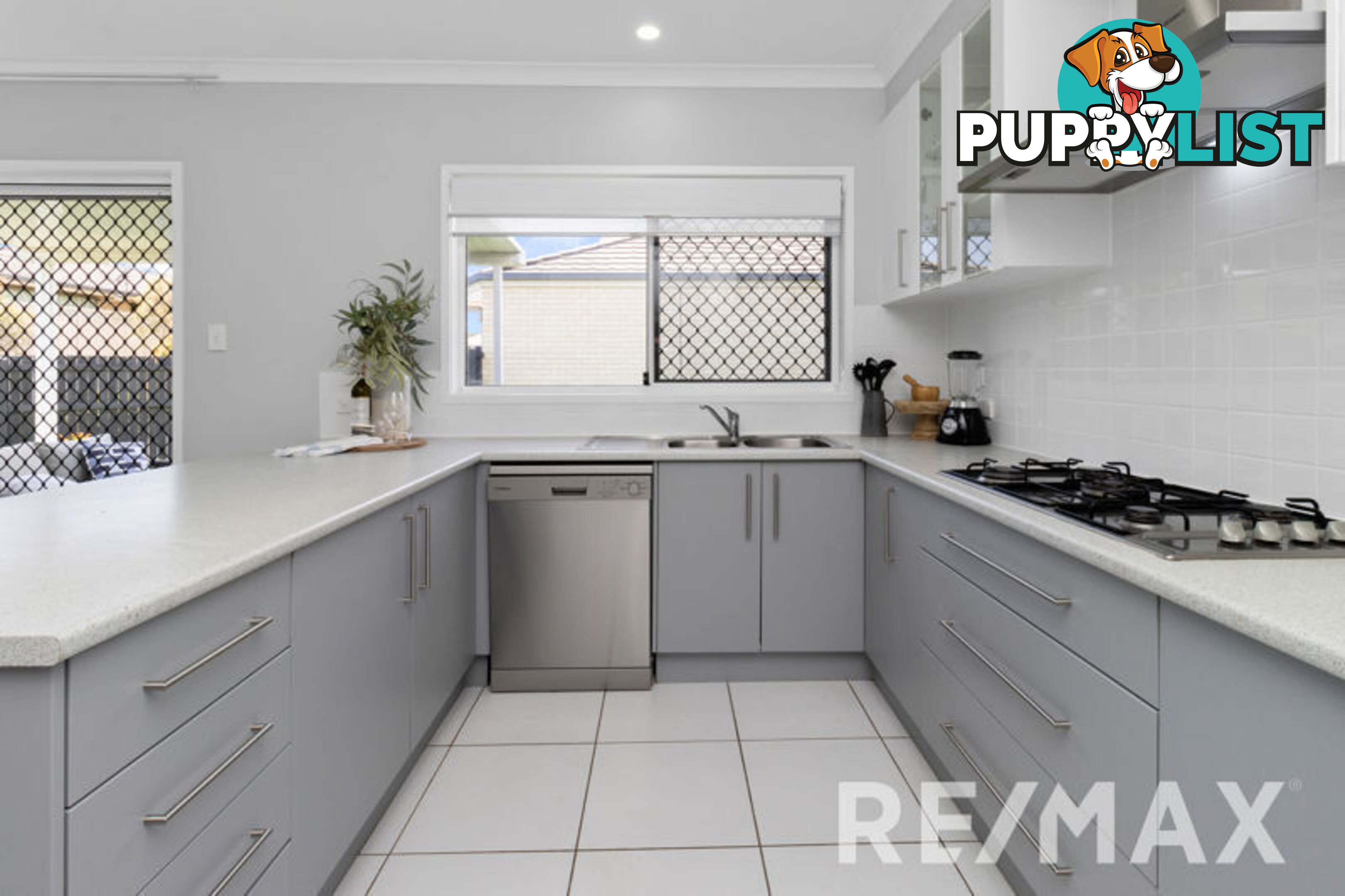 22 Wellington Road MURRUMBA DOWNS QLD 4503